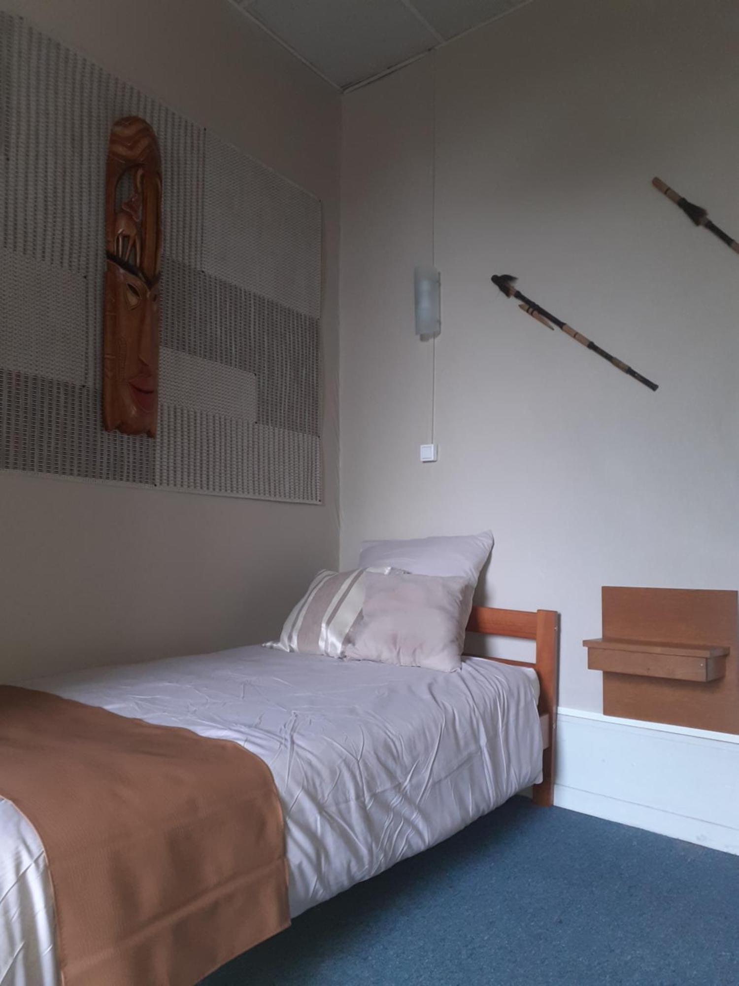 Chenerailles Chambre Ethnique מראה חיצוני תמונה